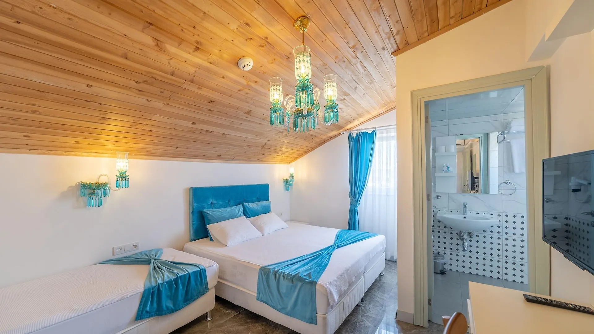 Yazar Lara Hotel Antalya