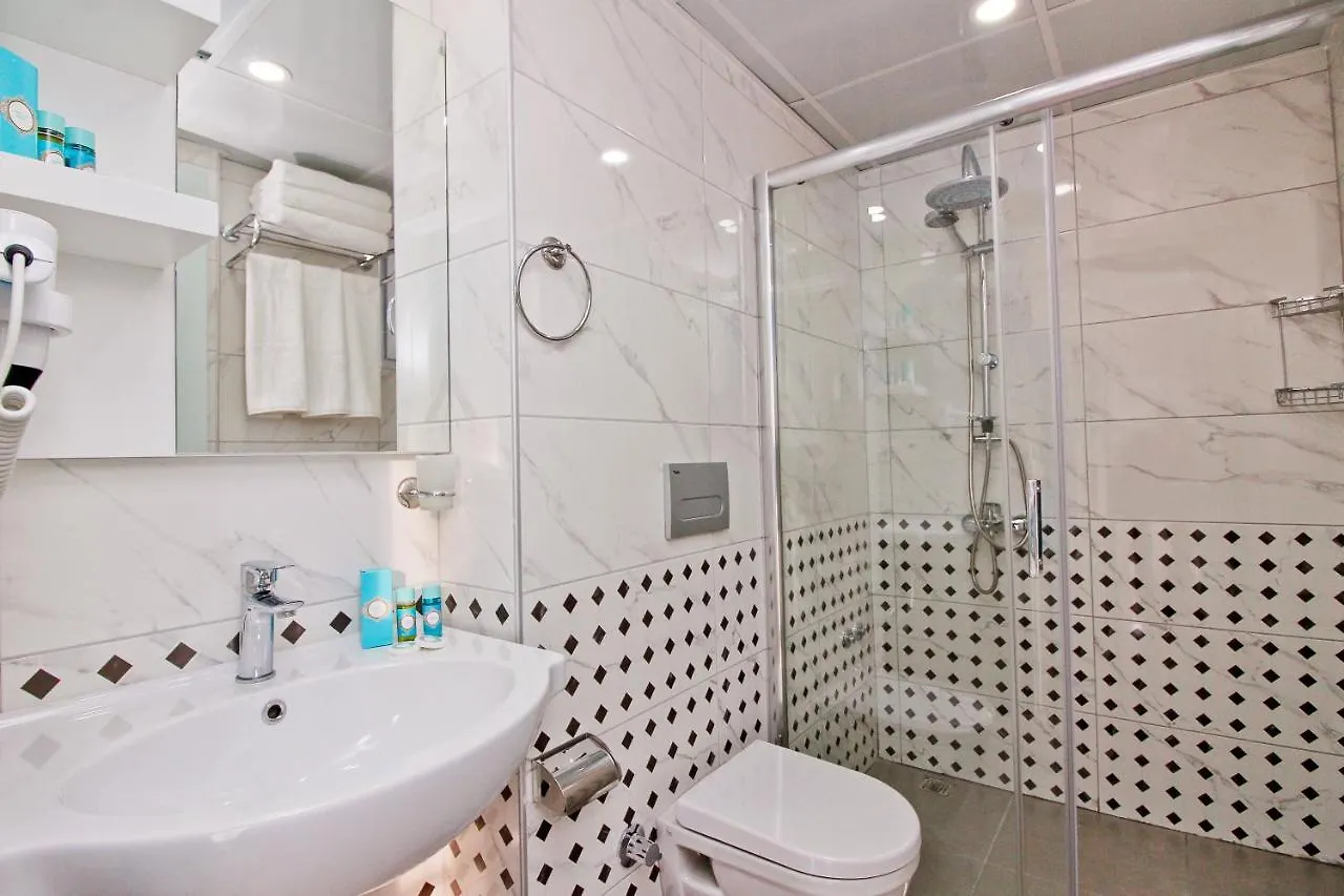 Yazar Lara Hotel Antalya 3*,